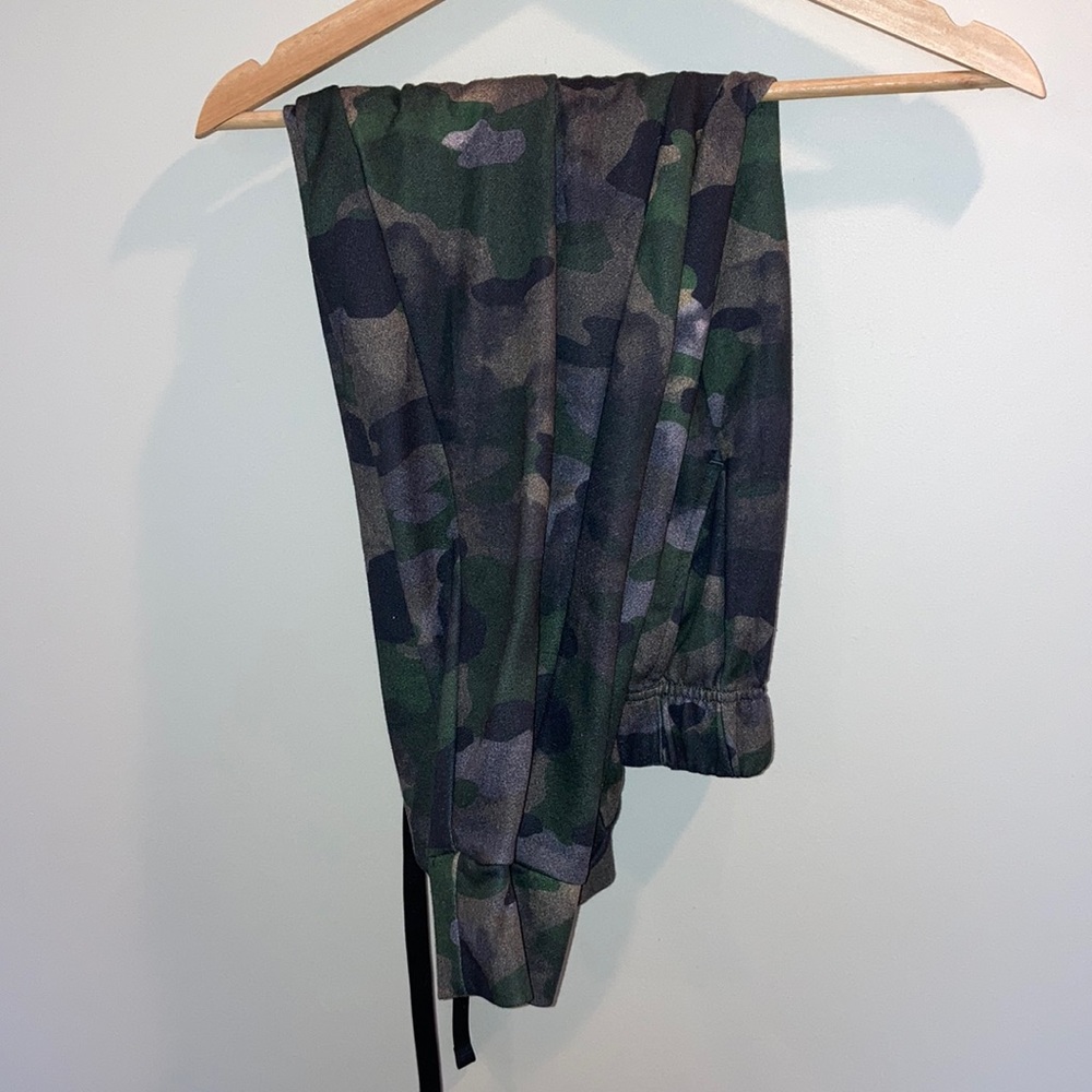 Nike camo Joggers